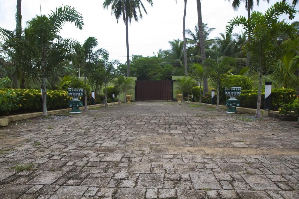 Hotel Villa Viana Marawila Extérieur photo